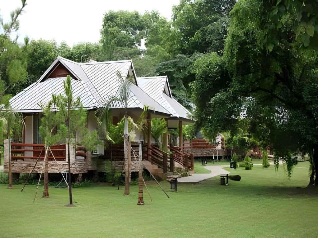 Chiangkham Luang Resort Chiang Dao Exterior photo